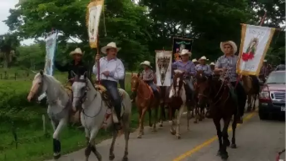 Celebran a San juan Bautista por primera vez despues de ser cancelado el año pasado por el COVID-19 Celebran a San juan Bautista por primera vez despues de ser cancelado el año pasado por el COVID-19