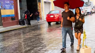 Clima en Yucatán este miércoles 26 de agosto: Onda tropical 32 dejará fuertes lluvias y calor de 40 °C