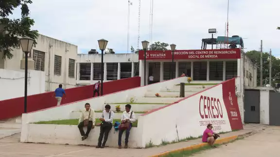 El IYEM gestiona que los productos se vendan en sitios de interés.