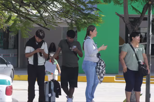 Con estas tarjetas de acceso a la red pueden seguir cometiendo delitos