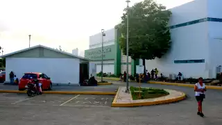 Abren 2 mil vacantes para médicos en Quintana Roo