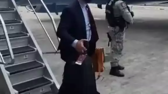 Alejandro Mayorkas llega a México