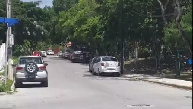 Al lugar llegaron elementos de la policía de Quintana Roo, quienes confirmaron el reporte