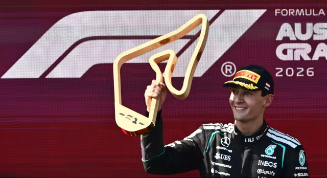El piloto de Mercedes volvió a sonreír tras cruzar la línea de meta en la posición de honor.