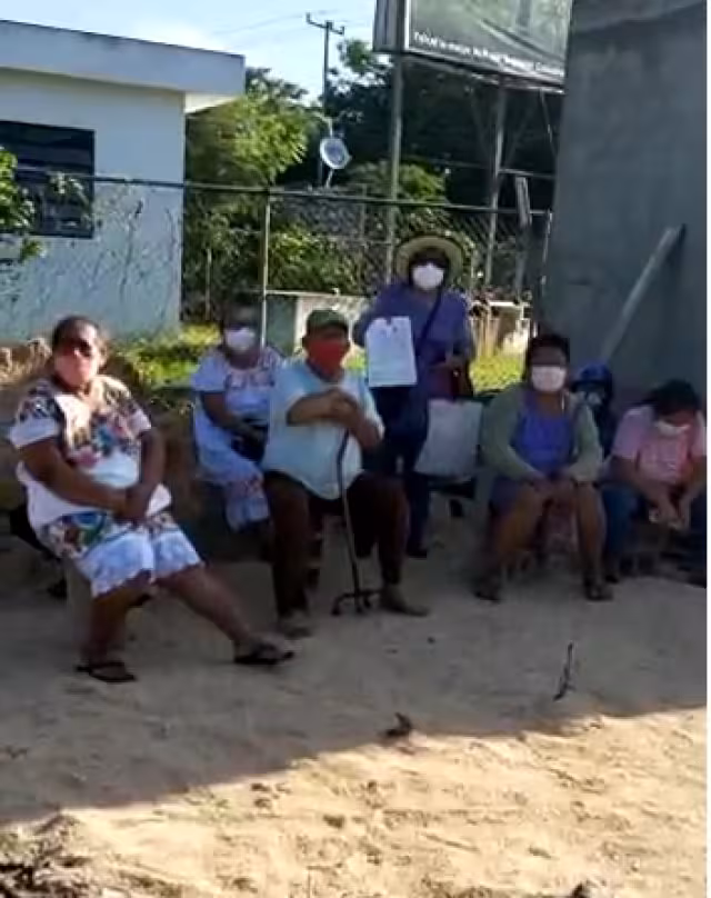 El declarante mostró los documentos que amparan la propiedad registrada