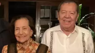 Muñoz Ledo e Ifigenia Martínez