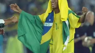 Ronaldinho compartió algunas de las felicitaciones en sus redes sociales