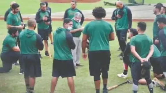 El dominicano Radhamés Liz será el encargado de abrir para las Fieras en la Serie del Rey El dominicano Radhamés Liz será el encargado de abrir para las Fieras en la Serie del Rey