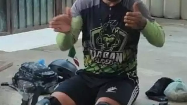 El mugroso patinador lucha por cumplir la meta de llegar a Argentina