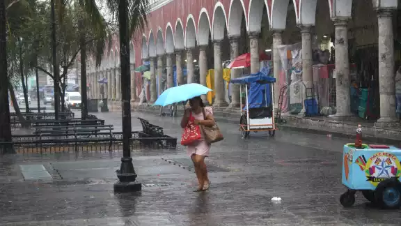 Fuertes lluvias se aproximan a la Península de Yucatán Fuertes lluvias se aproximan a la Península de Yucatán