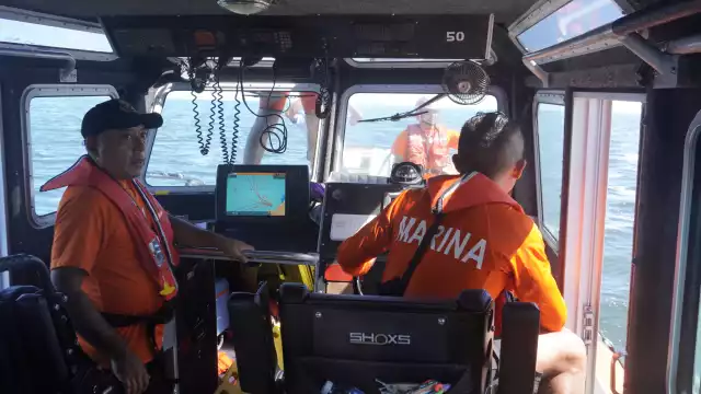 Semar recrea rescate de náufragos