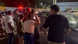 El accidente involucró cinco vehículos y movilizó a cuerpos de emergencia