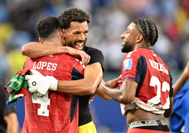 Los seleccionados de Cabo Verde celebraron el resultado ante Uruguay.