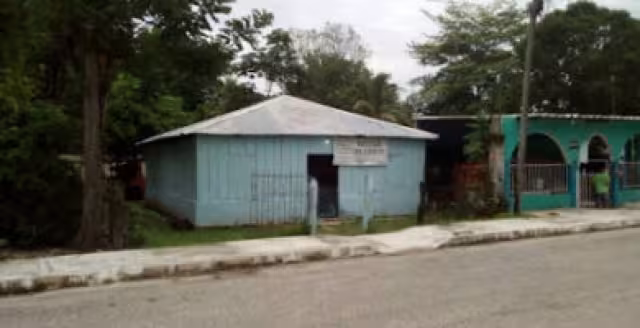 Sólo les dan dos frutas y una verdura cruda a los niños que acuden al comedor para recibir el beneficio del programa