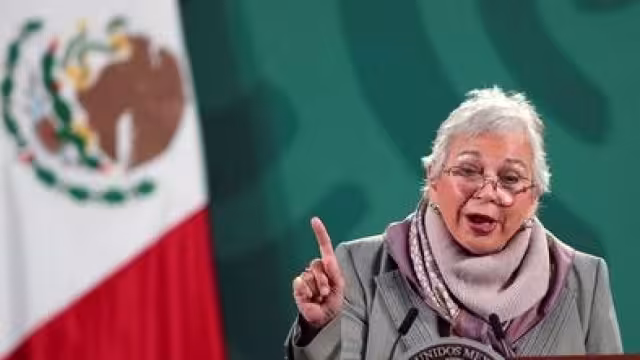 La regulación de redes sociales y sus empresas se da luego de que Twitter suspendieran varias cuentas, algunas afines a la 4T