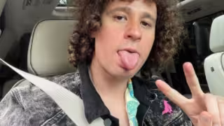 Luisito Comunica se desmaya ante decenas de fans en Venezuela: VIDEO