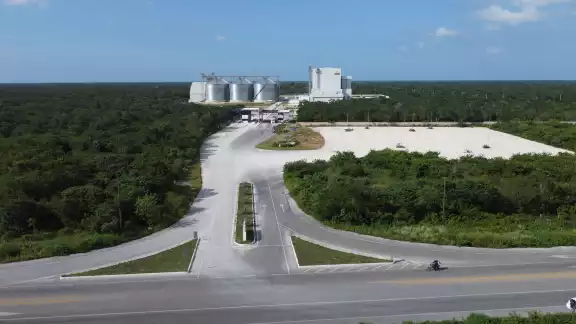 Se otorgan más permisos a las grandes industrias que bombean agua del subsuelo yucateco Se otorgan más permisos a las grandes industrias que bombean agua del subsuelo yucateco