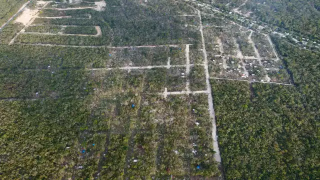 A pesar de las advertencias de Protección Civil, ciudadanos prefieren permanecer en sus endebles viviendas