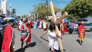 Con gran fervor, realizan la 46ª edición del Viacrucis Viviente en Ciudad del Carmen
