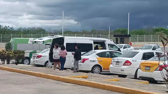 Llegó AMLO a Campeche para supervisa obras federales Llegó AMLO a Campeche para supervisa obras federales