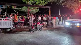 Motociclista impacta banca y causa alarma en la colonia Puntilla