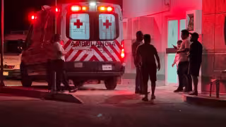 Motociclista presuntamente ebrio derrapa y termina hospitalizado en Calkiní