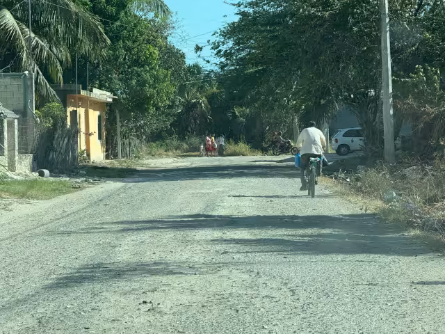 Falta de alumbrado y calles en mal estado generan quejas en Champotón