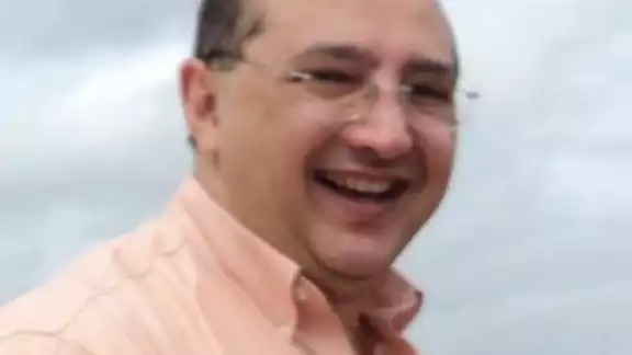 Se le reconoció al Mérito Empresarial por parte de la Canacintra Yucatán.