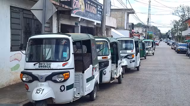 Mototaxistas entre legalidad y resistencia por proceso de ordenamiento