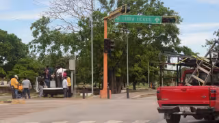 Variaciones de voltaje siguen dañando semáforos en Cancún, revela Semex