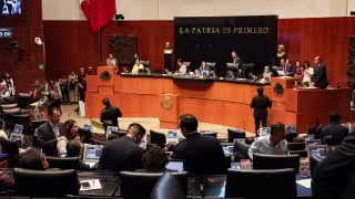 Senado recibe reforma de Sheinbaum para endurecer reglas a candidatos electorales
