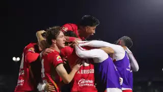 Toluca impone jerarquía y silencia a Bravos en su debut en Liguilla
