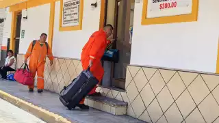 Gobierno de Campeche exige a PEMEX pagar a proveedores y frenar crisis en Carmen