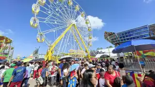 Niños, adolescentes y adultos viven la emoción en el tradicional día gratuito de la Feria del Carmen 2025