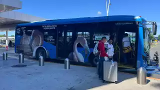 Usuarios piden mantenimiento a camiones Va y Ven del Aeropuerto de Mérida