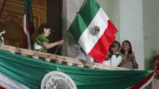 María Fritz Sierra da el Grito de Independencia en Yucatán; así fue el momento (VIDEO)