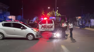 Motociclista sufre robo tras accidentarse en la colonia del Bosque en Chetumal 