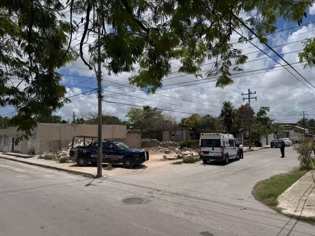 Una mujer fue encontrada sin vida y con signos de tortura en la supermanzana 227 de Cancún.
