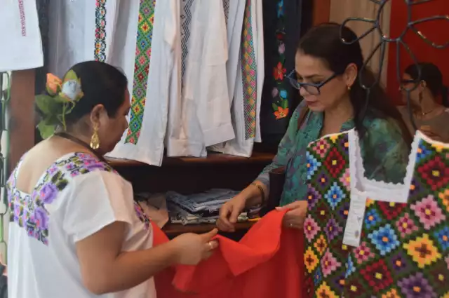 Gran Museo del Mundo Maya abre tienda de bordado tradicional yucateco