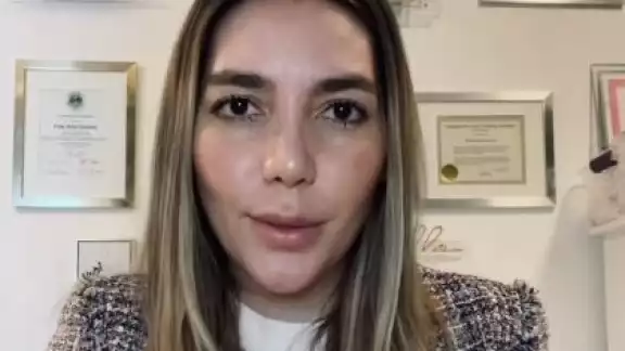 Frida Sofía durante su mensaje en Instagram Frida Sofía durante su mensaje en Instagram