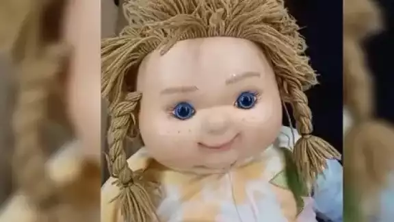 Petra, muñeca viral que cobra vida Petra, muñeca viral que cobra vida