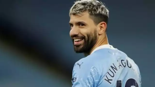 El Kun deja el Manchester City tras 10 temporadas