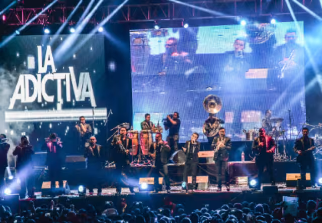 La alcaldesa Claudeth Sarricolea anunció la cartelera oficial de la Expo Feria Champotón 2024.