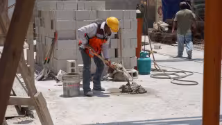 Trabajadores de la construcción enfrentan falta de seguridad social en Campeche