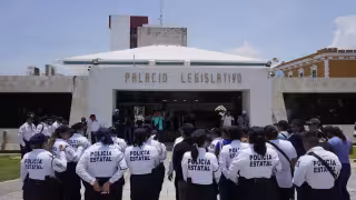 Policías de Campeche afectados por operativo en Kobén exigen justicia tras recomendación de Codhecam