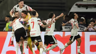 Estudiantes vence 3-2 a Flamengo en penales y va a la final de la Libertadores ante Palmeiras