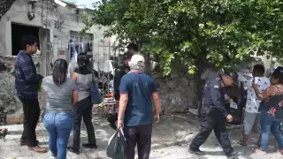Familia del abuelito desalojado de su casa en Mérida  por un préstamo de 25 mp asegura que la firma fue falsificada 