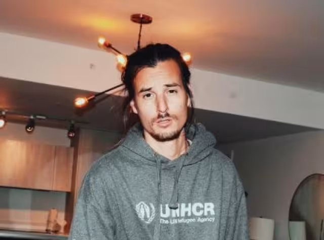 Ocean fue el primer cantante venezolano en alcanzar las más de mil millones de reproducciones en YouTube