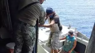 Los hombres fueron avistados por una embarcación pesquera