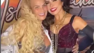 Gloria Trevi y Niurka se encontraron en la coronación de los Reyes del Carnaval de Mérida 2023